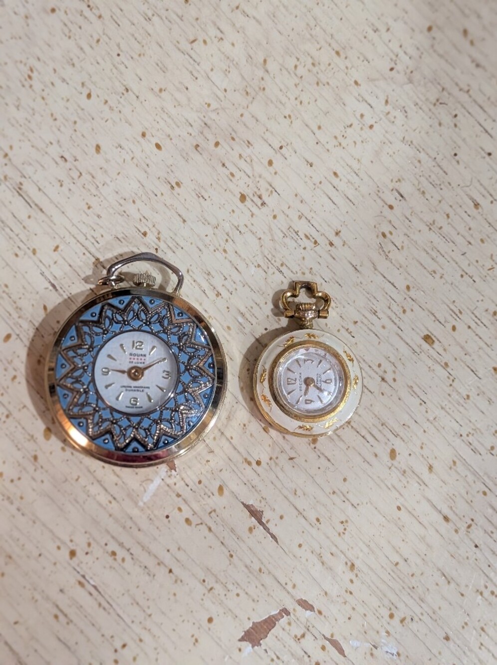Vintage Blue and White Decorative Pocket Watch Necklaces